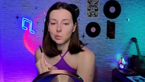 Snapshot of glo_lo chatting on 12, 2, 2025 Bye everybody Ill be online Monday December 2nd Saturday and Sunday off online show from 12, 2, 2025