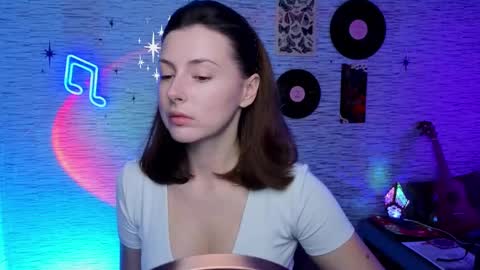 Snapshot of glo_lo chatting on 6, 3, 2025 Bye everybody Ill be online Monday December 2nd Saturday and Sunday off online show from 6, 3, 2025