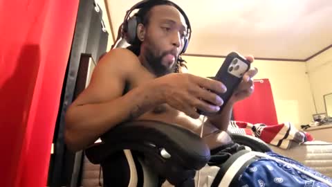 Snapshot of glomightyj chatting on 27, 7, 2026 glomightyj online show from 27, 7, 2026