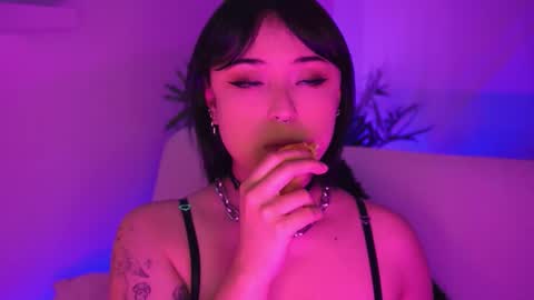 Mimi online show from 5, 3, 2026