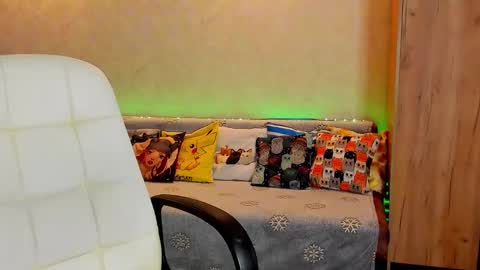 Gloria Wood online show from 7, 2, 2025