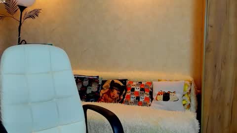 Gloria Wood online show from 14, 10, 2025