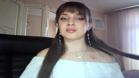 gloriashine online show from 12, 3, 2025