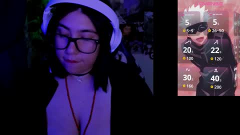 Snapshot of gloriette__ chatting on 21, 9, 2025 LALISA online show from 21, 9, 2025