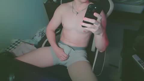 Snapshot of gnr_xxx chatting on 28, 11, 2025 G online show from 28, 11, 2025