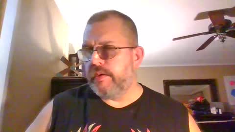 Snapshot of gobey33 chatting on 12, 9, 2025 IDKIDCIDGAF online show from 12, 9, 2025