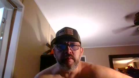 Snapshot of gobey33 chatting on 29, 9, 2025 IDKIDCIDGAF online show from 29, 9, 2025