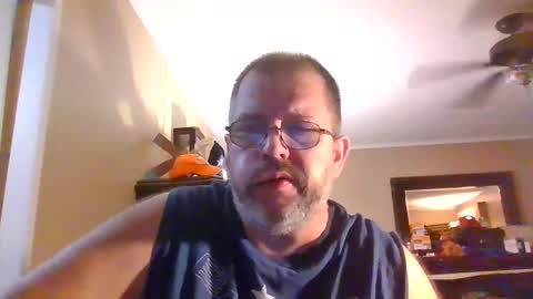 Snapshot of gobey33 chatting on 30, 9, 2025 IDKIDCIDGAF online show from 30, 9, 2025