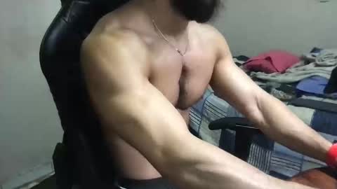 god hunkules online show from 4, 1, 2025