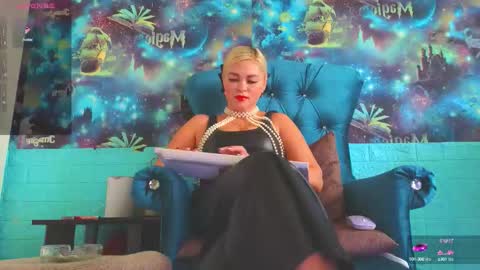 Mrs. Isabella online show from 13, 10, 2025