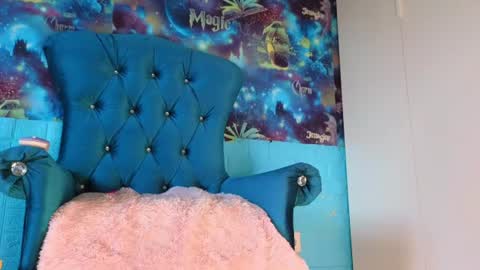 Mrs. Isabella online show from 25, 6, 2026