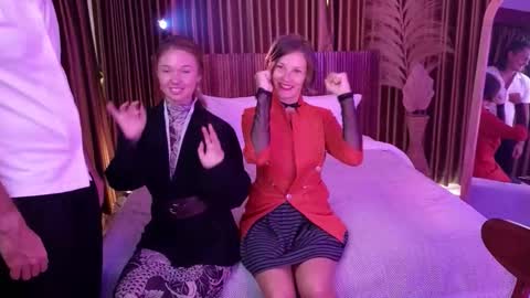   330 UTC2 girls   online show from 11, 1, 2026