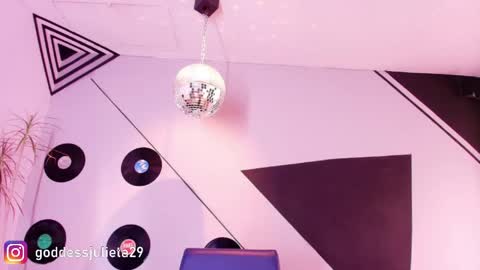 Snapshot of goddessjulieta chatting on 24, 5, 2026 Julieta online show from 24, 5, 2026
