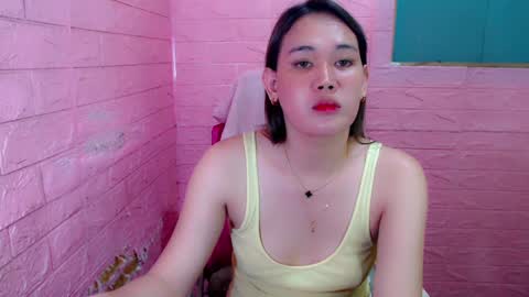 Kerstina is BACK online show from 8, 12, 2024