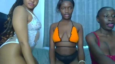 godess_lunah online show from 10, 6, 2026