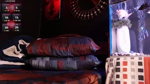 Snapshot of godly_huan chatting on 16, 11, 2025 HUAN online show from 16, 11, 2025