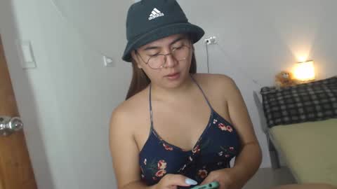 Snapshot of goldbella_ chatting on 24, 1, 2025 bella online show from 24, 1, 2025