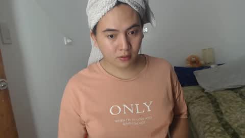 Snapshot of goldbella_ chatting on 10, 2, 2025 bella online show from 10, 2, 2025