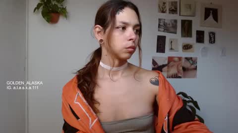 Snapshot of golden_alaska chatting on 12, 11, 2025 Alaska online show from 12, 11, 2025