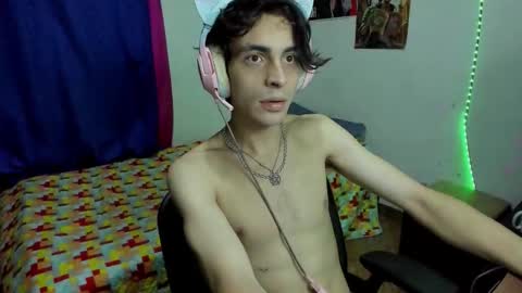 Snapshot of golden_ryan chatting on 8, 2, 2026 Jmmmm online show from 8, 2, 2026