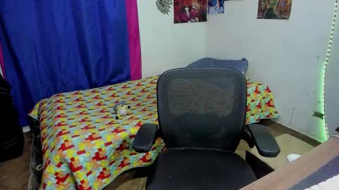 Snapshot of golden_ryan chatting on 12, 2, 2026 Jmmmm online show from 12, 2, 2026