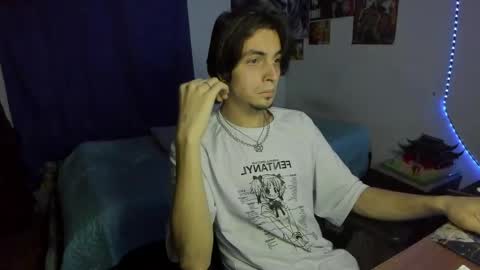 Snapshot of golden_ryan chatting on 22, 4, 2026 Jmmmm online show from 22, 4, 2026