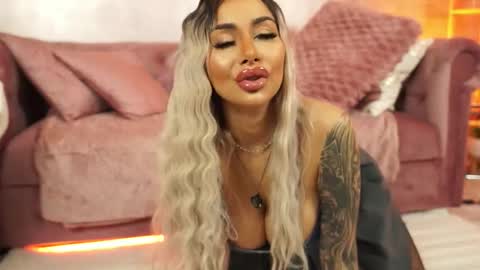 GoldenAmberX online show from 7, 3, 2026