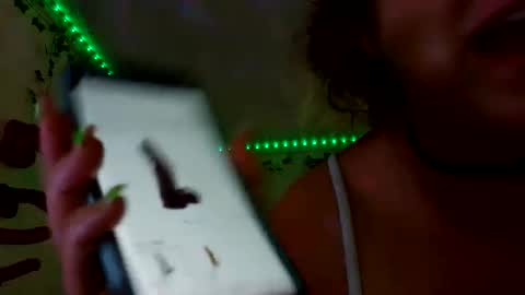 Snapshot of goldendelicious577600 chatting on 5, 6, 2026 XxPretentious PeachxX online show from 5, 6, 2026
