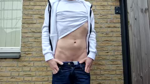 Snapshot of goldenelixxxir chatting on 26, 2, 2025   online show from 26, 2, 2025