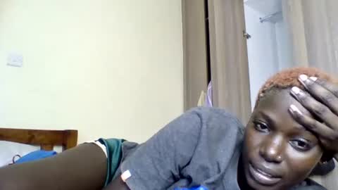 Snapshot of goldenfortune chatting on 16, 7, 2026 Daadys gurl online show from 16, 7, 2026