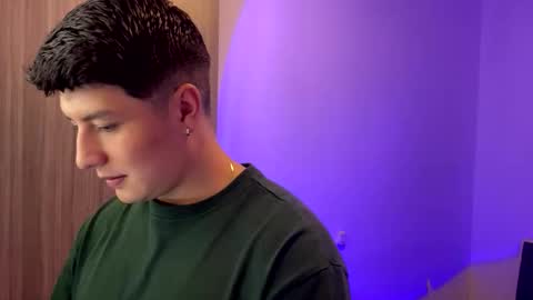 goldenknight33 online show from 4, 11, 2025