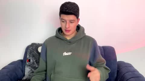 goldenknight33 online show from 5, 12, 2025