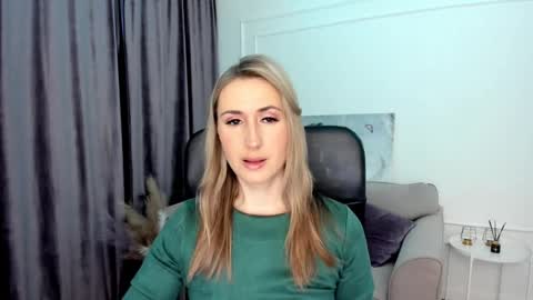 Olivia online show from 26, 2, 2025