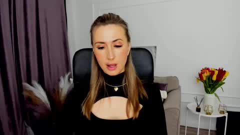 Olivia online show from 8, 3, 2025