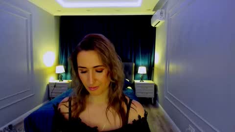 Olivia online show from 25, 11, 2025