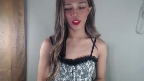 Snapshot of goldenlily69 chatting on 1, 3, 2025 Lily is Gold online show from 1, 3, 2025