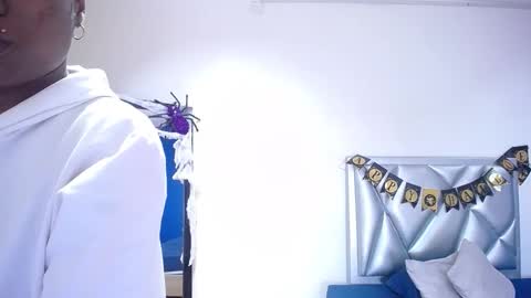 goldenn_ass1 online show from 17, 10, 2025