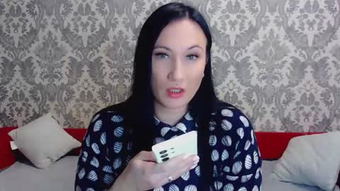 goldmoonn online show from 4, 12, 2025