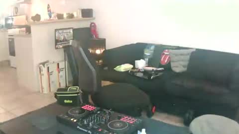 Snapshot of goldyguy011 chatting on 14, 6, 2026 goldyguy011 online show from 14, 6, 2026