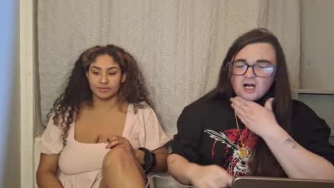 Snapshot of goodgrl1799 chatting on 24, 2, 2025 goodgrl1799 online show from 24, 2, 2025