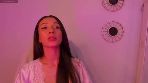 Rose  online show from 28, 12, 2024