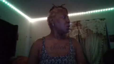 Snapshot of gotcake713 chatting on 2, 11, 2025 Sue Goddess online show from 2, 11, 2025