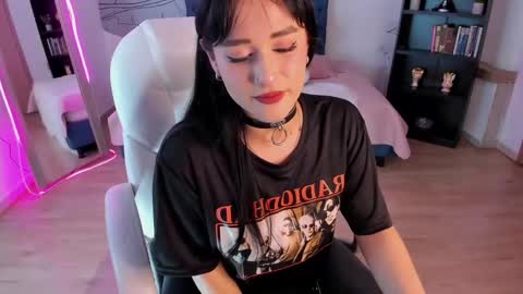 Snapshot of goth_alice chatting on 20, 11, 2025 Alice online show from 20, 11, 2025