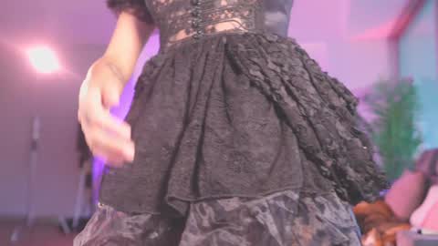 sophie  Special celebration a the beach 300k followers 3011 and 0112   online show from 13, 11, 2025