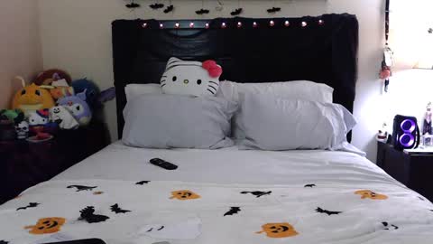 gothbaby305 online show from 8, 10, 2025