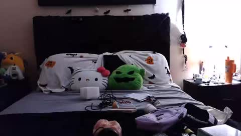 gothbaby305 online show from 12, 10, 2025