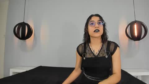 karen online show from 2, 1, 2025