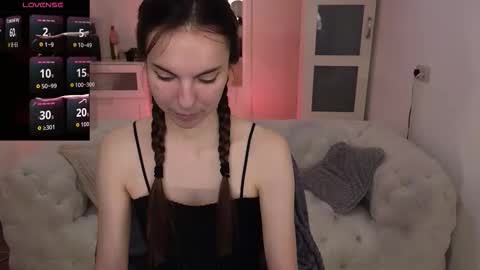 Snapshot of grace_autumn_mood chatting on 16, 10, 2025 grace_autumn_mood online show from 16, 10, 2025