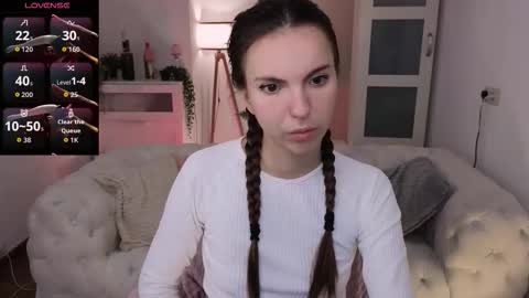 Snapshot of grace_autumn_mood chatting on 17, 10, 2025 grace_autumn_mood online show from 17, 10, 2025