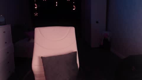 Snapshot of grace_crystal chatting on 27, 2, 2025 Grace online show from 27, 2, 2025